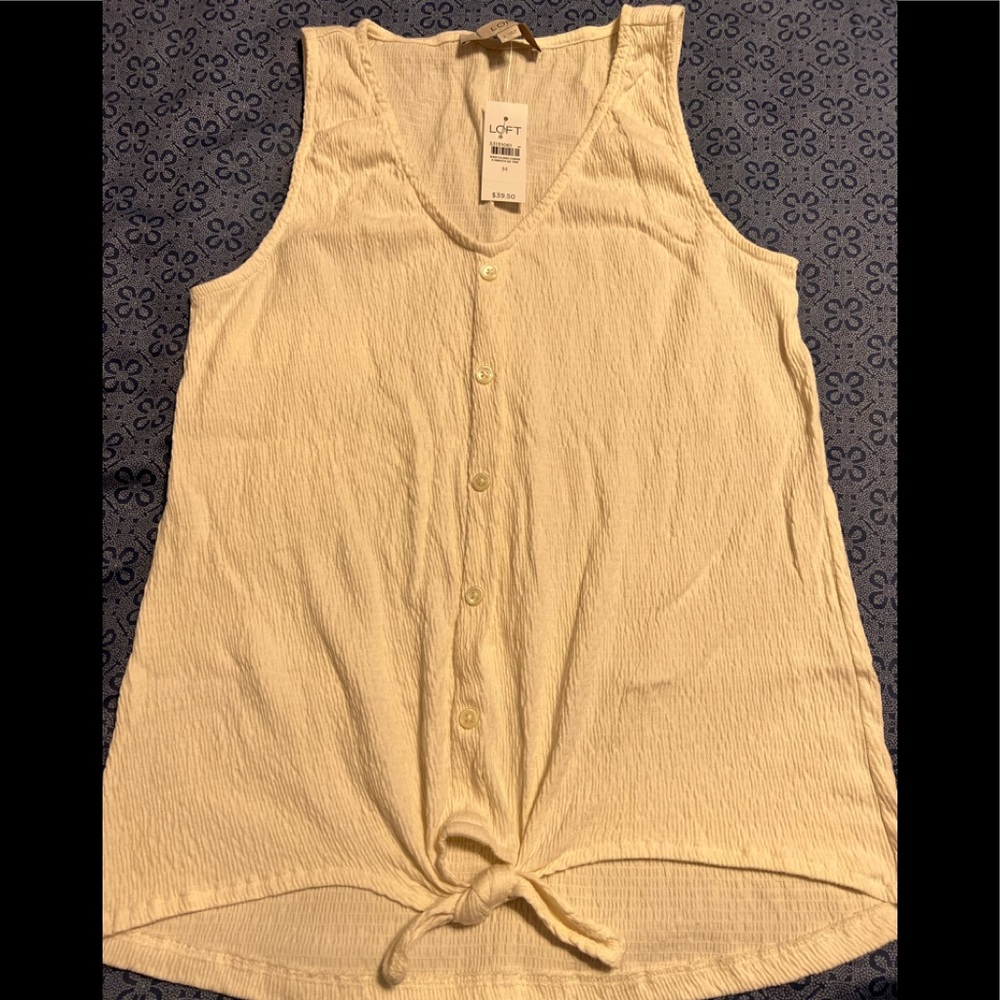 Cream sleeveless waist tie shirt